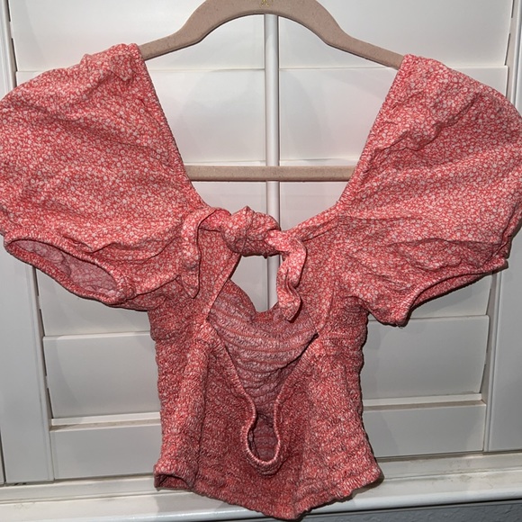 Floral Top - Picture 2 of 3